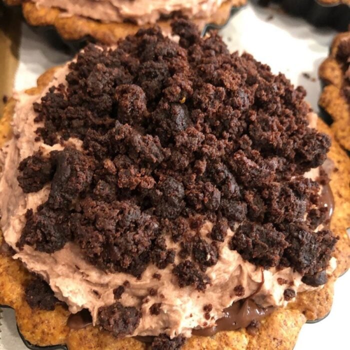 mini chocolate peanutbutter tarts