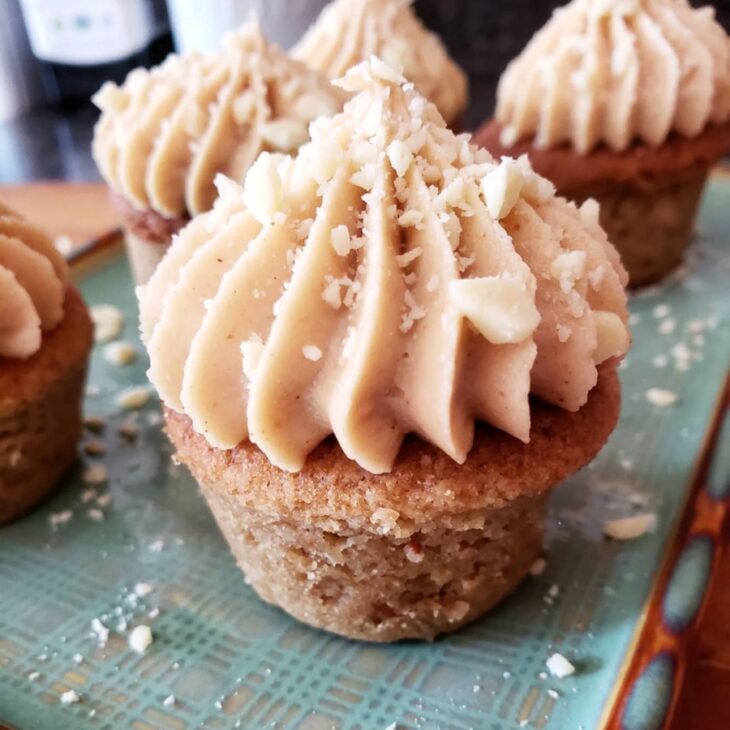 Chocolate Stuffed Keto Cups with Peanut Butter Frosting