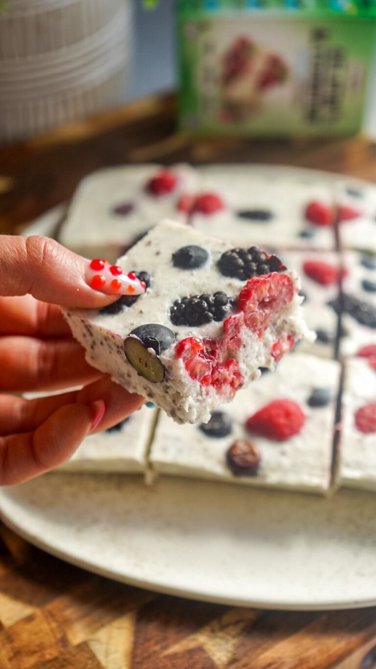 Chia Yogurt Gelatin Bites 01